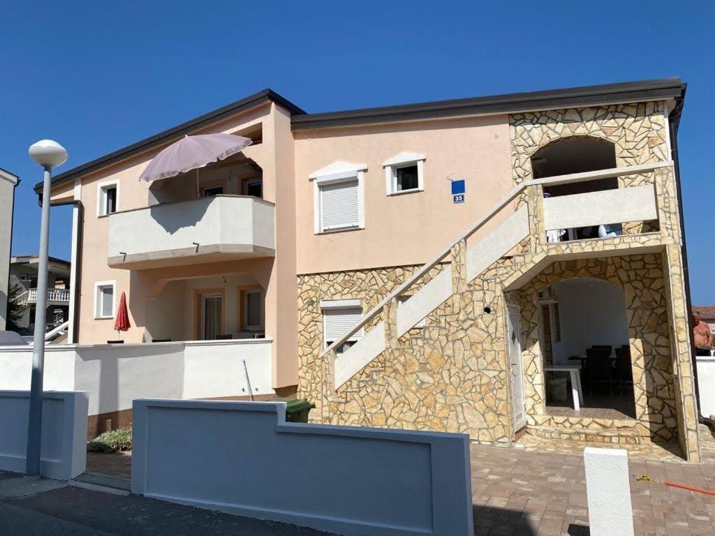 Apartmani Darija Vir Kültér fotó
